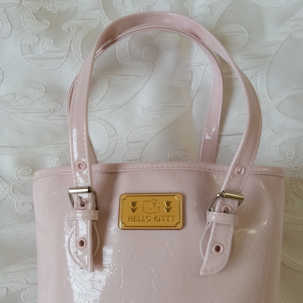 Hello Kitty Mini Bag - Picture 4 of 11